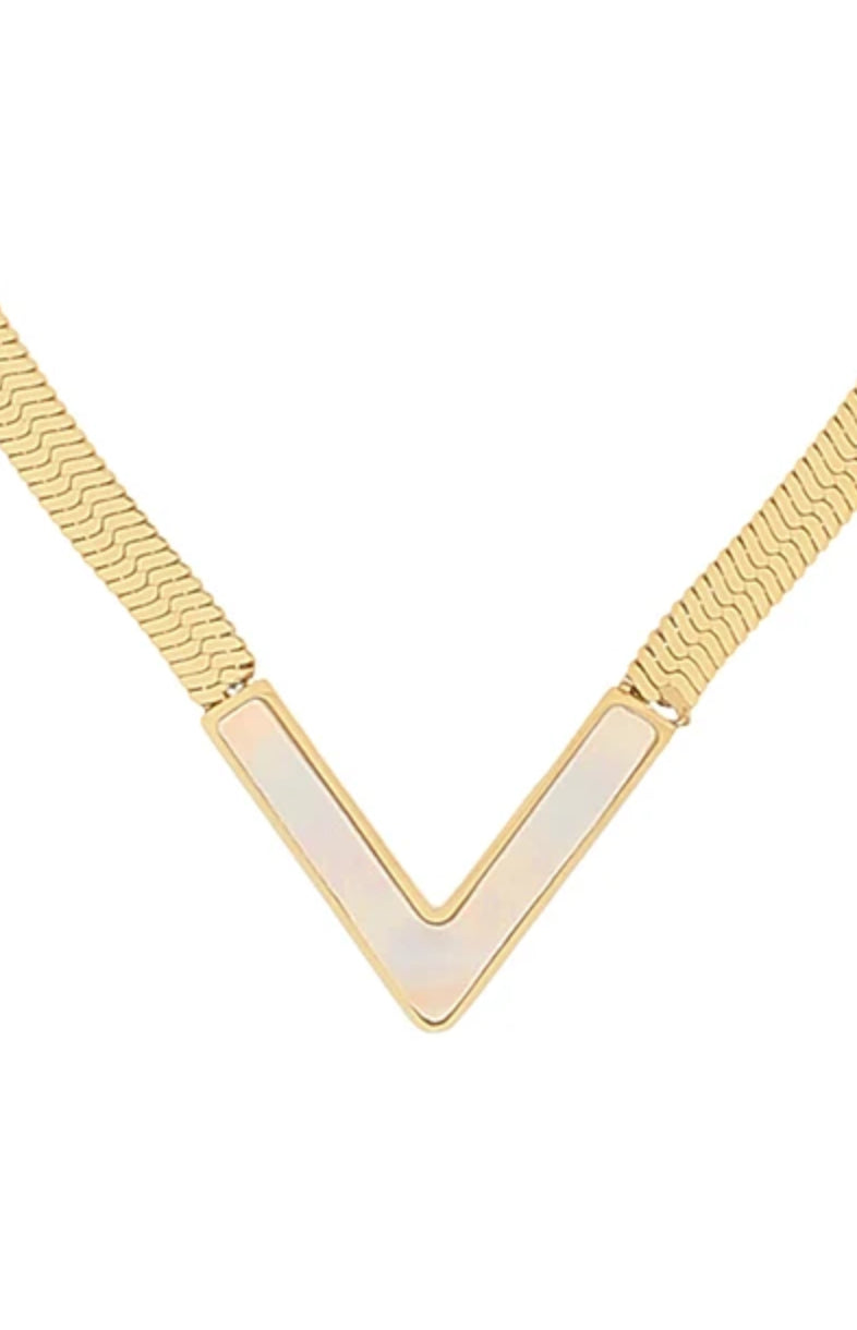 Venus Snake Necklace