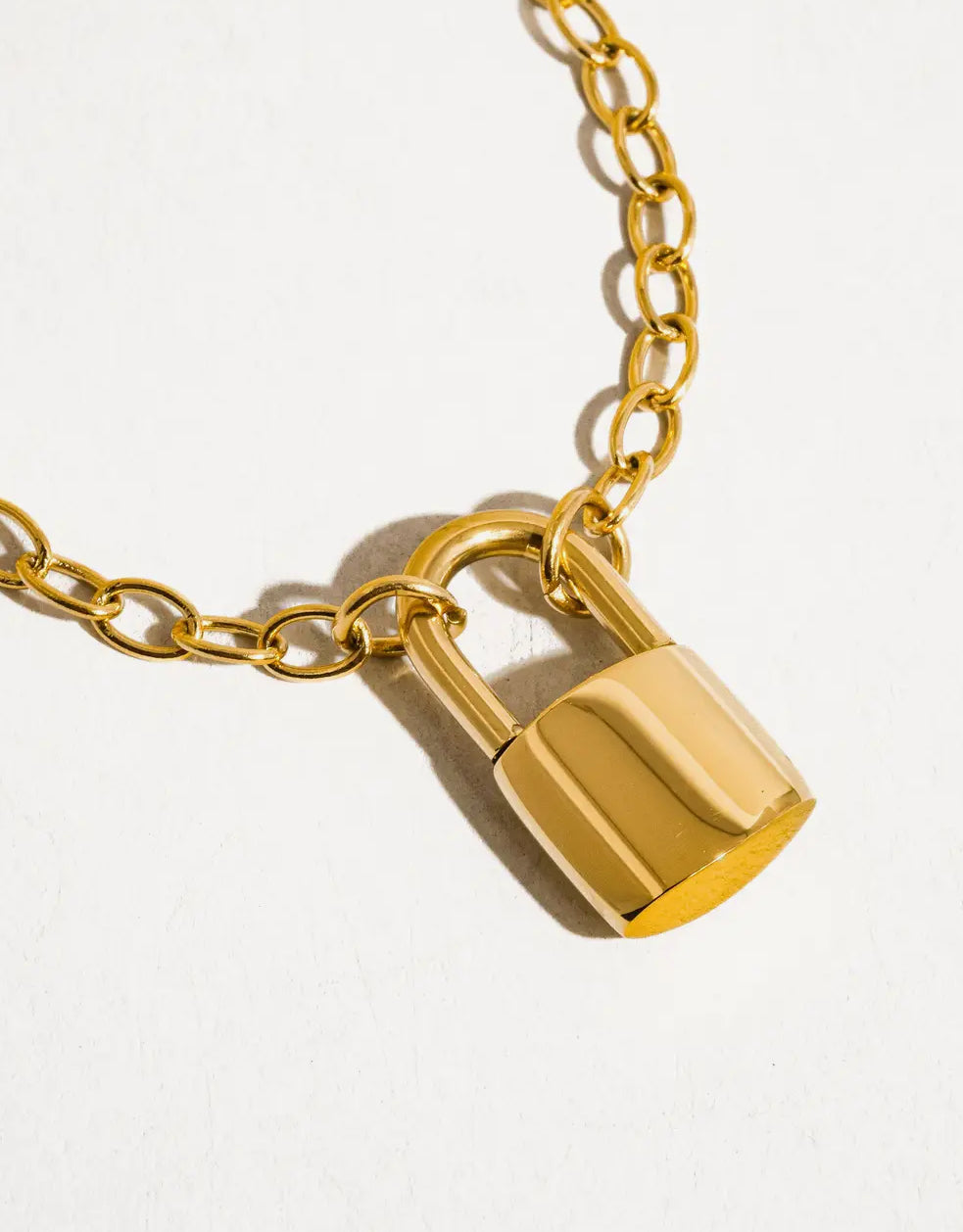Locky Chain Necklace