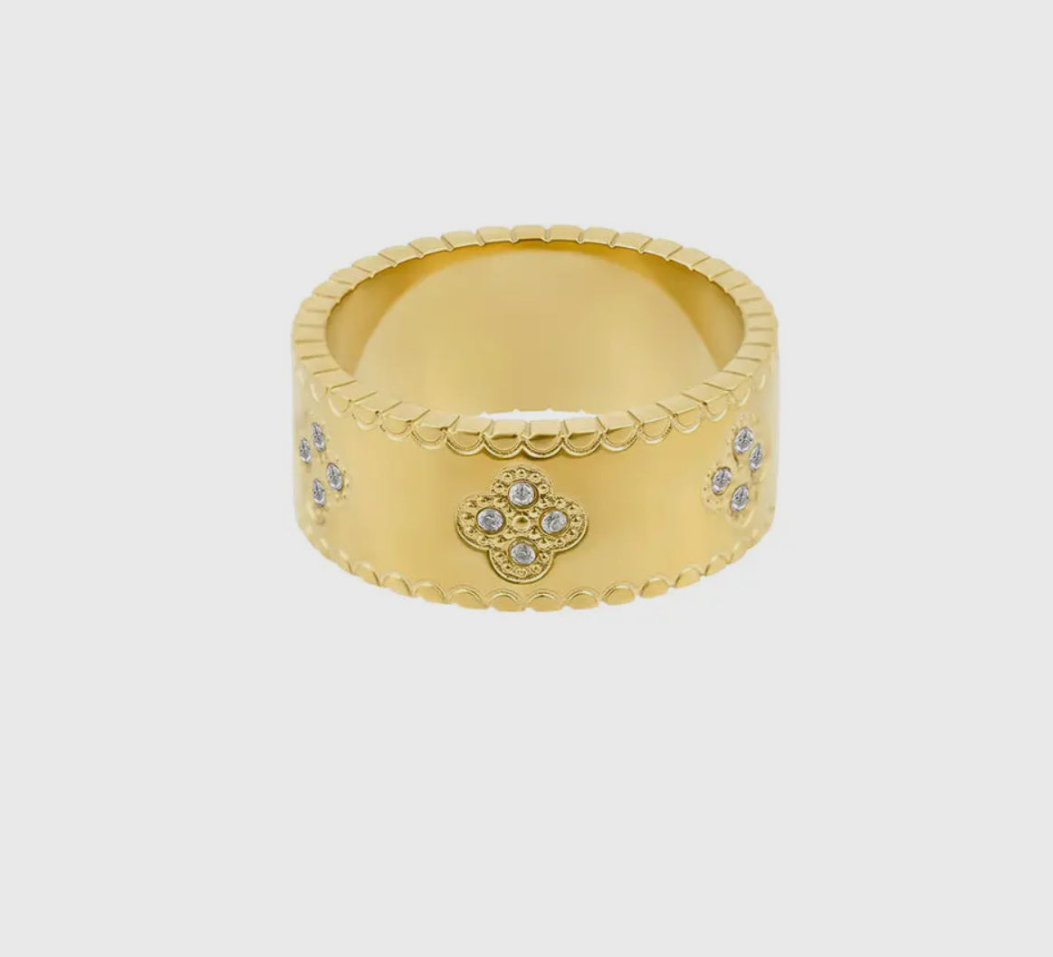 Crystal Clover Band Ring