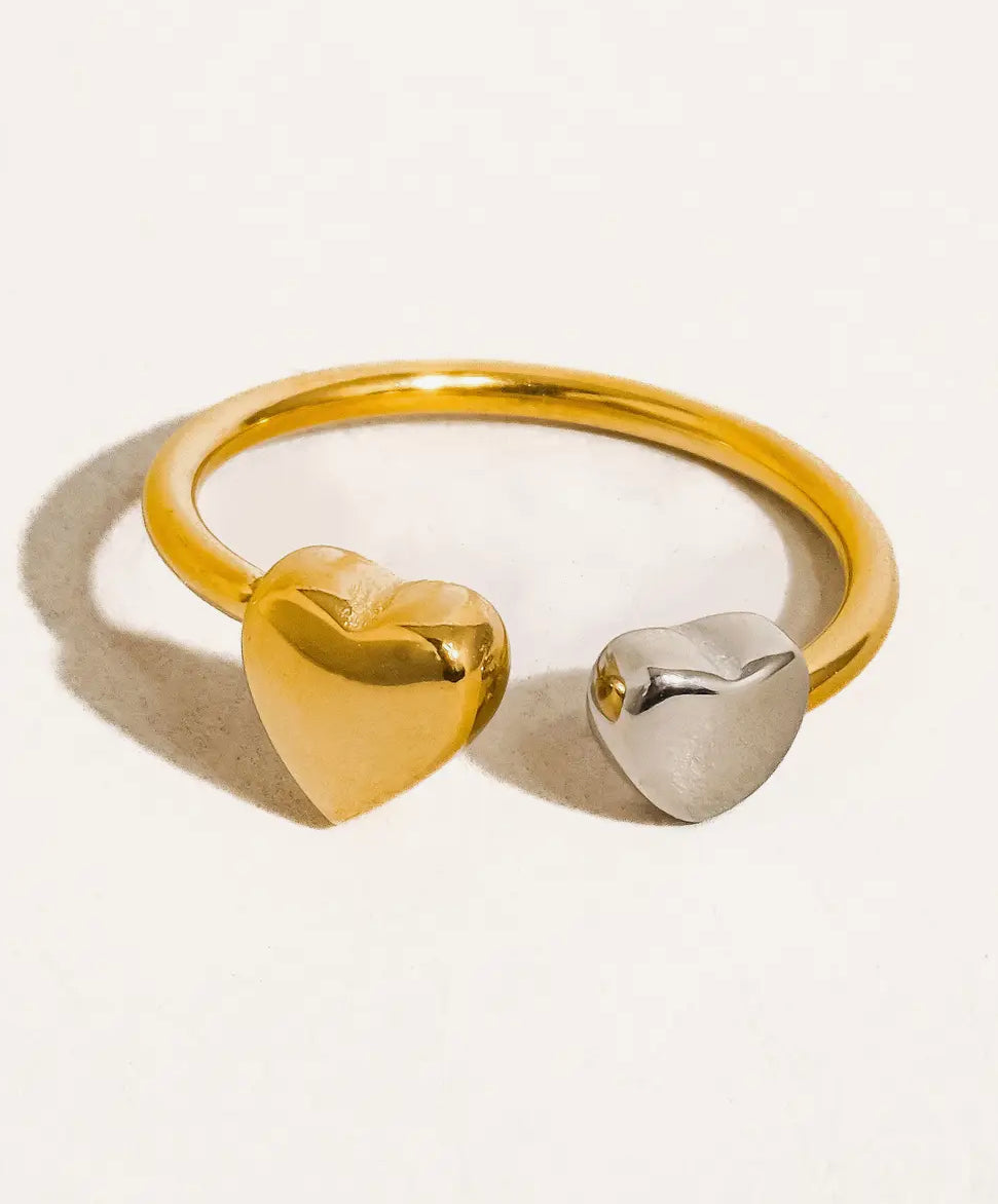 Loanni Heart Ring