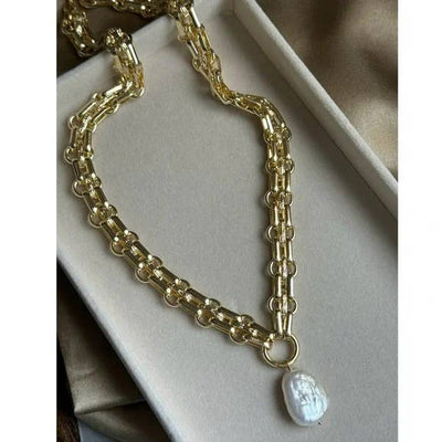 Ovo Pearl Chain Link Necklace