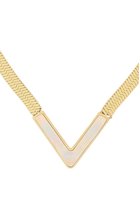 Venus Snake Necklace