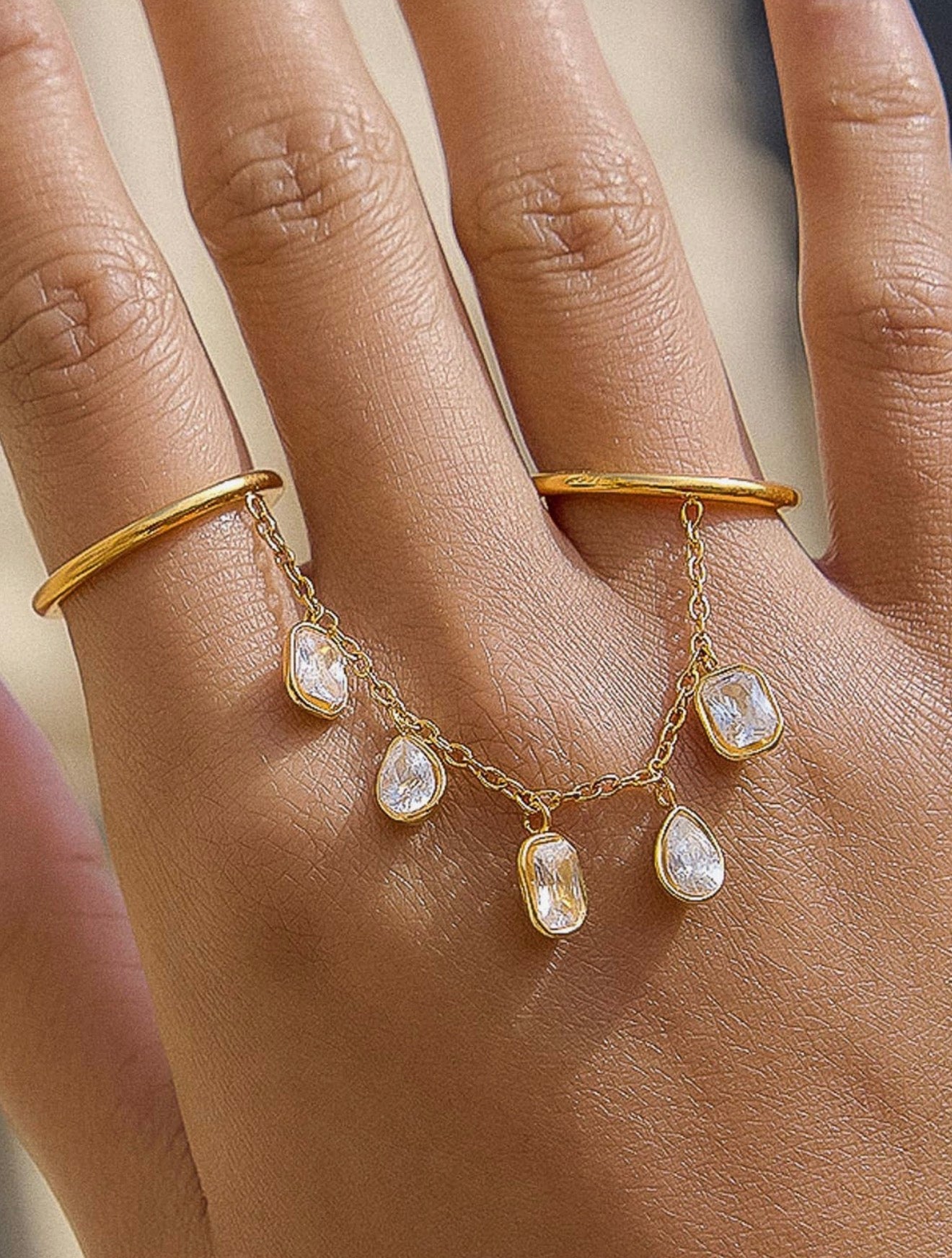 Cosette Linked Ring