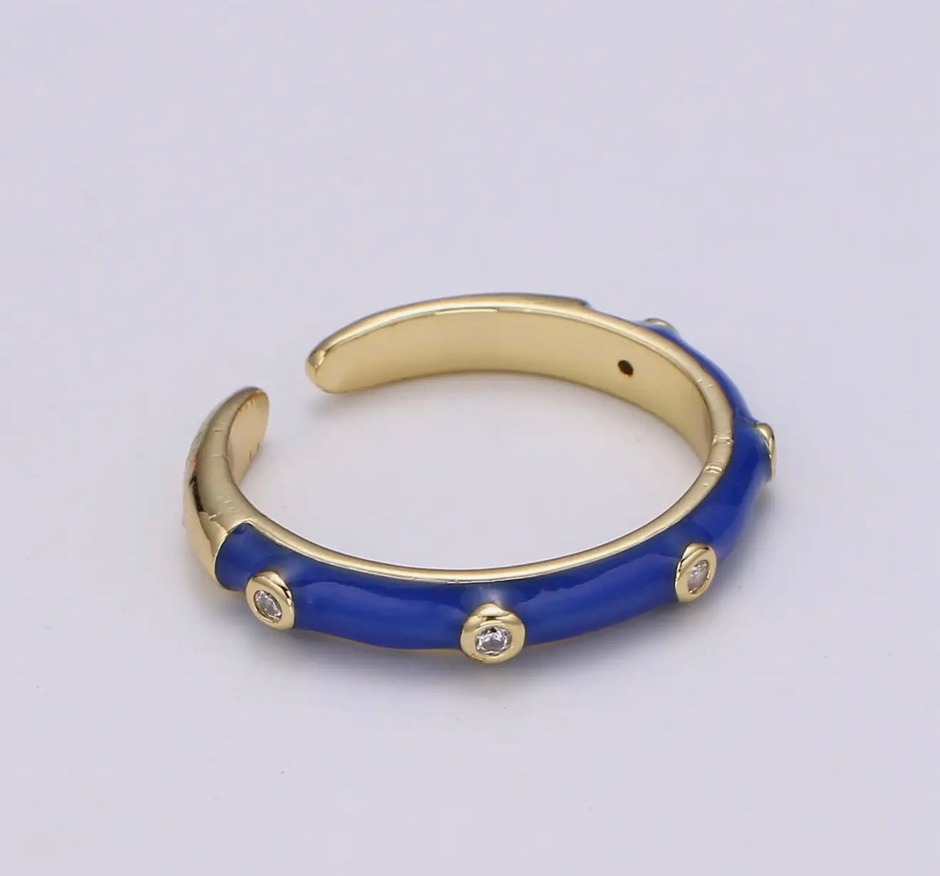 ￼Eliza Band Rainbow Ring