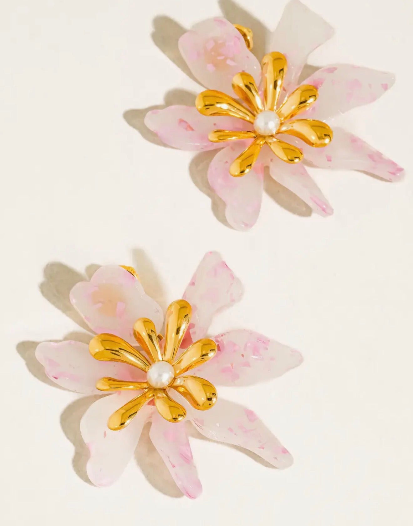Oona Floral Earrings