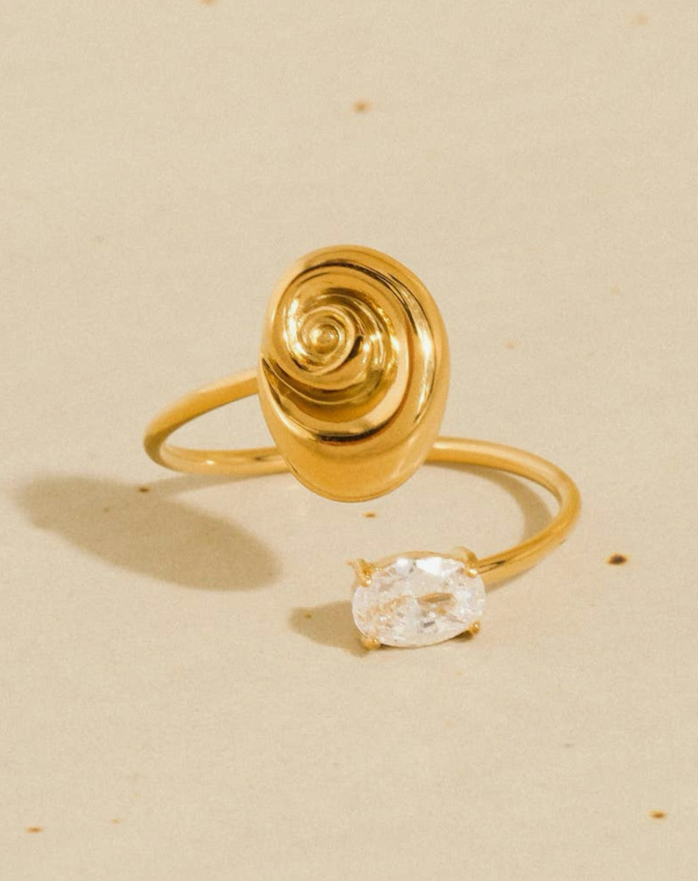 Solenya Shell Ring