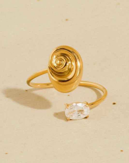 Solenya Shell Ring