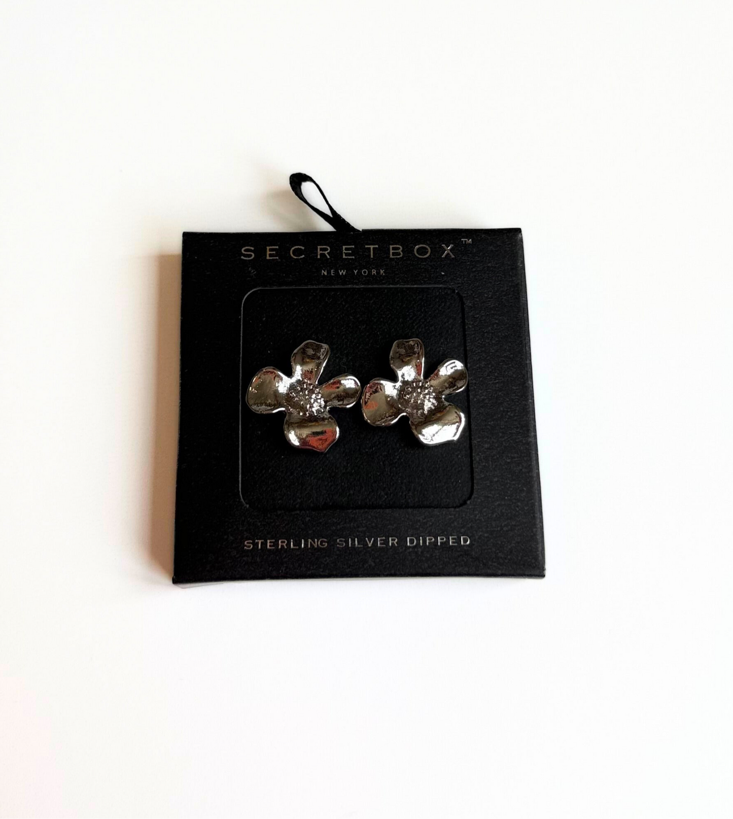 Secret Box - Flower Stud Earrings