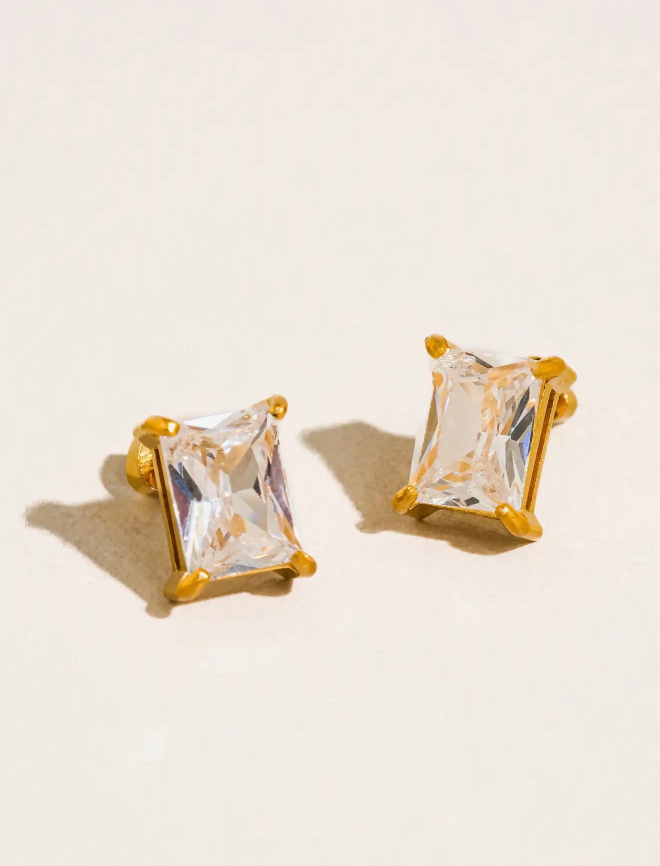 Avenn Square Earrings