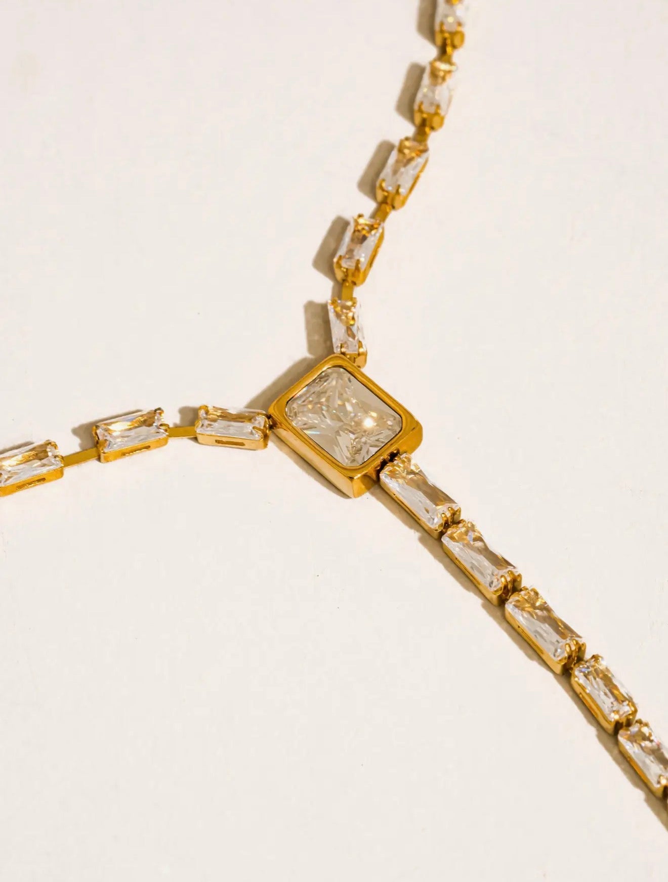 Cieline Lariat Necklace