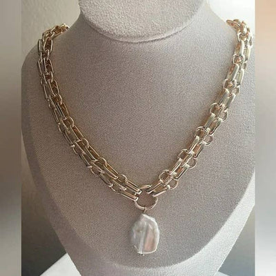 Ovo Pearl Chain Link Necklace