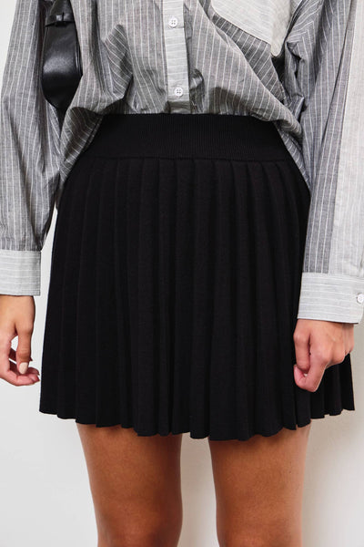 Pleated Knit Skirt