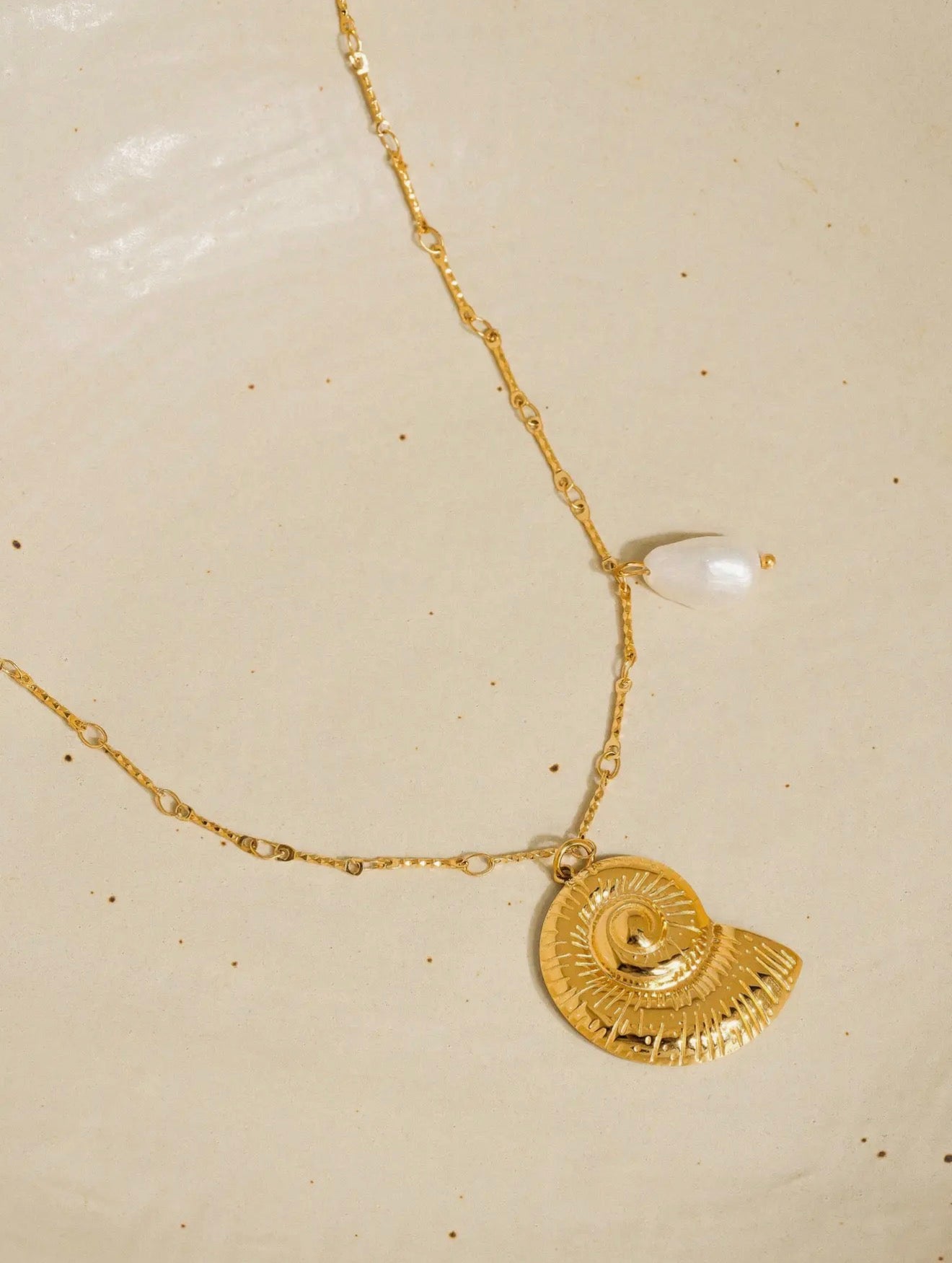Viola Necklace