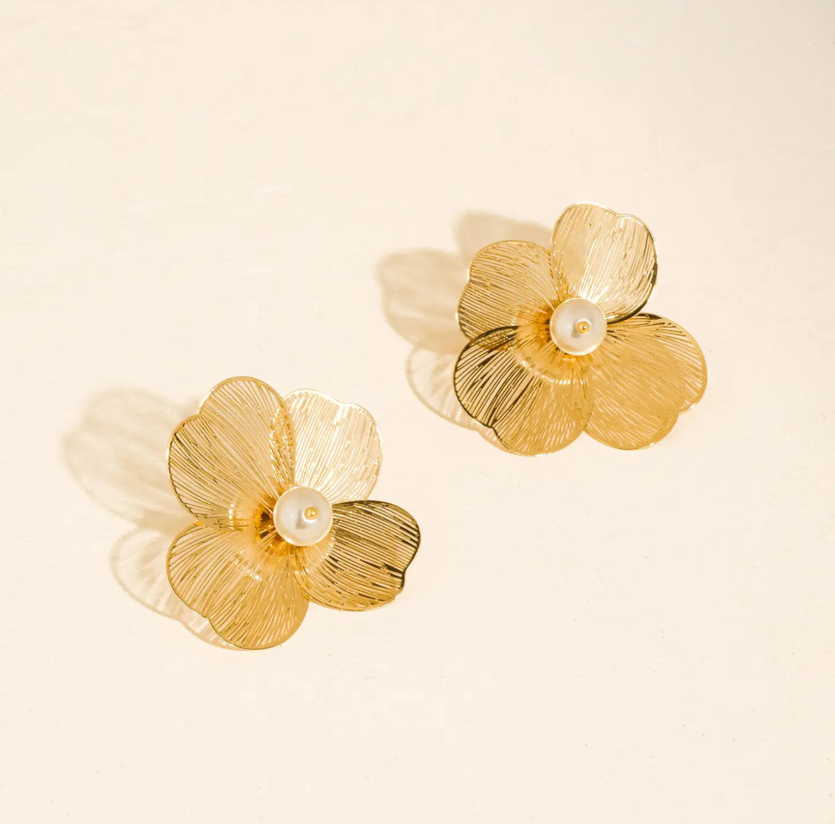 Reina Flower Earrings