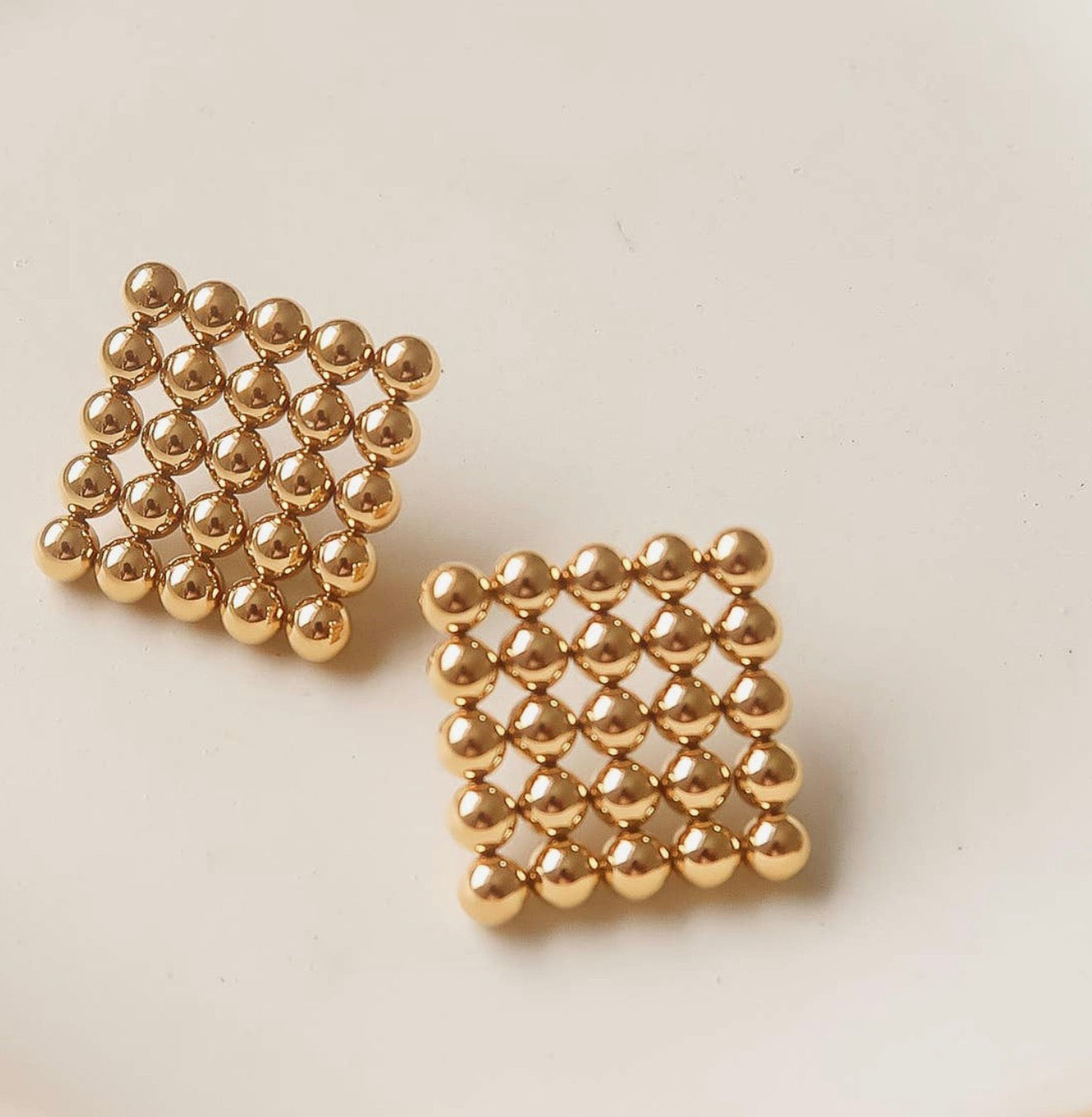 Therese Square Earrings