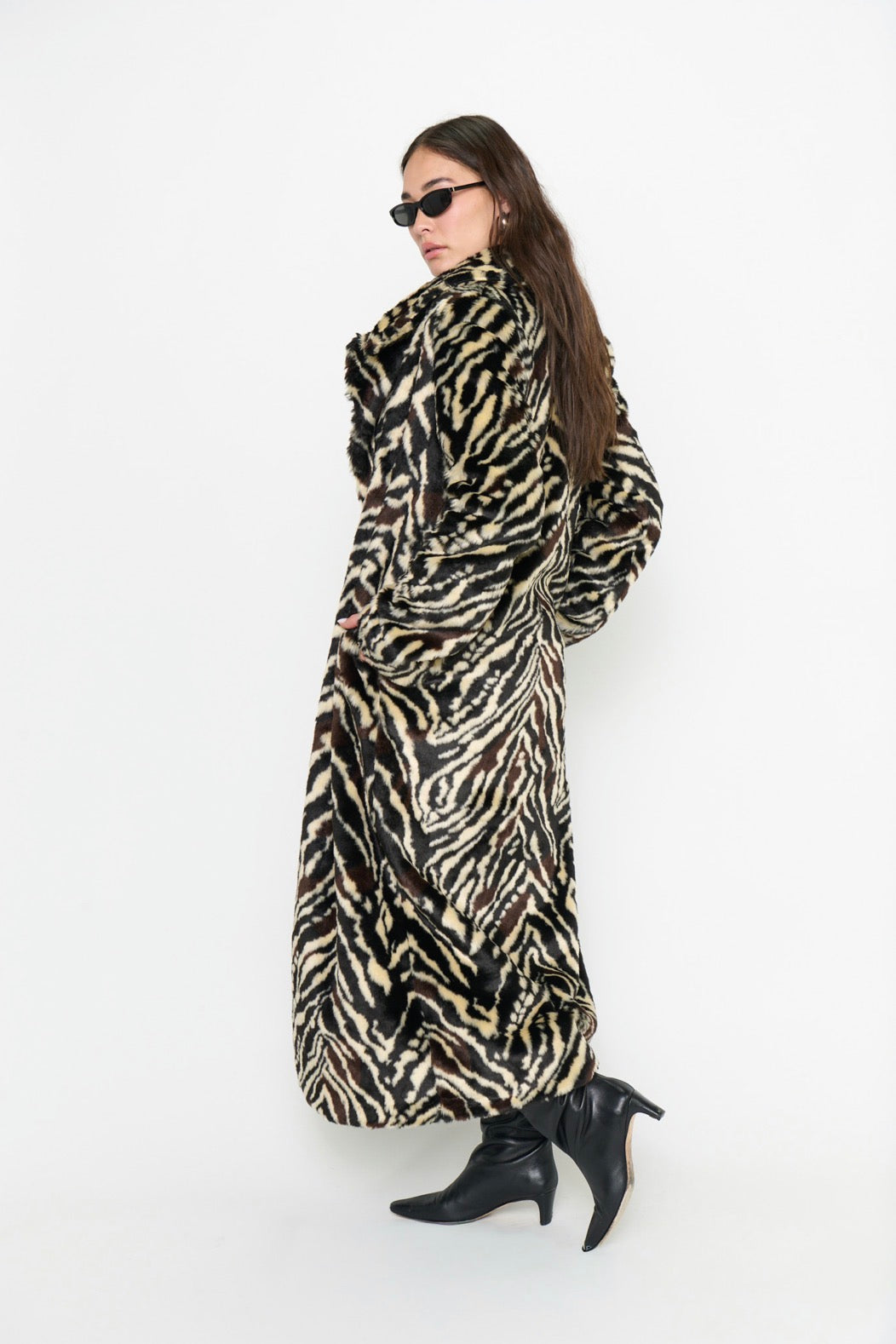 Miss Cindy Overcoat